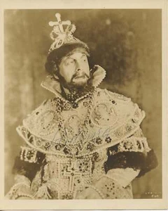 Pinza, Ezio. (1892-1957)Signed Photograph in "Boris Godunov" - Picture 1 of 1