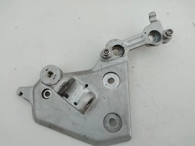 Apoio para os pés dianteiro direito Triumph Tiger 1050 2006 2012 T2080717 - Imagem 1 de 4