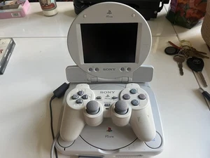 Sony PlayStation PS One PS1 w/LCD Screen SCPH-101 SCPH-131! Works! - Picture 1 of 4
