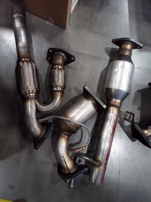 For 2013-2019 Nissan Pathfinder 3.5L All 3 Catalytic Converter with Flex Y-pipe - Image 1 of 4