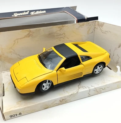 Voiture FERRARI  MAISTO Special Edition 31904 1:24 348 TS 1990 jaune - Photo 1/4