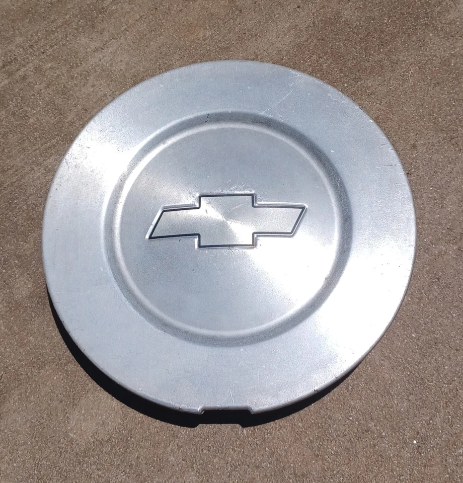 Tapa central Chevrolet Trailblazer 2004-2009 número de pieza 9595108 04 Foto 1 de 3