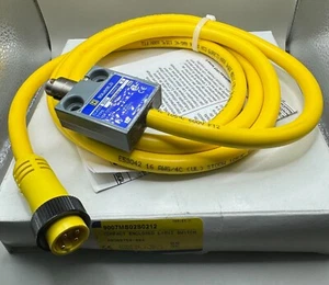 Square D 9007MS02S0212 Enclosed Limit Switch Plunger Head Pre-wired cable bottom - Picture 1 of 1