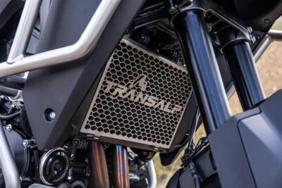 Genuine Honda Transalp XL750 Radiator Grille / Guard - 08F74-MLC-D00 Foto 1 de 2