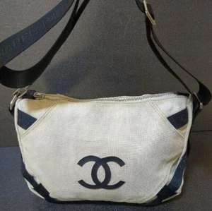 CHANEL Sport Line Umhängetasche Logo Coco Mark Weiß 11,8 x 4,7 x 8,6 Zoll - Bild 1 von 20