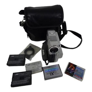 JVC Digital Video Camera GR-DVM90 w case 4 Batteries Camcorder Still Camera - Picture 1 of 20