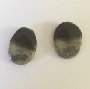 Hand Crafted Shiny Glaze Ceramic Oval Stud Earrings - Length 15mm - Picture 1 of 3