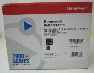 Envío Express NUEVO en caja Honeywell RM7850A1019 RM7850A 1019 Control Quemador - Imagen 1 de 5