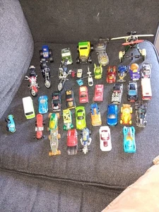Lot of Miscellaneous Vintage Hotwheels Harley Davidson Matchbox Tootsie Toys - Picture 1 of 9