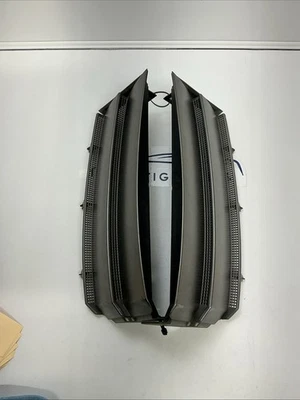 2004 LAND ROVER RANGE ROVER Front Left And Right FENDER GRILLE ASSEMBLY - Image 1 of 4