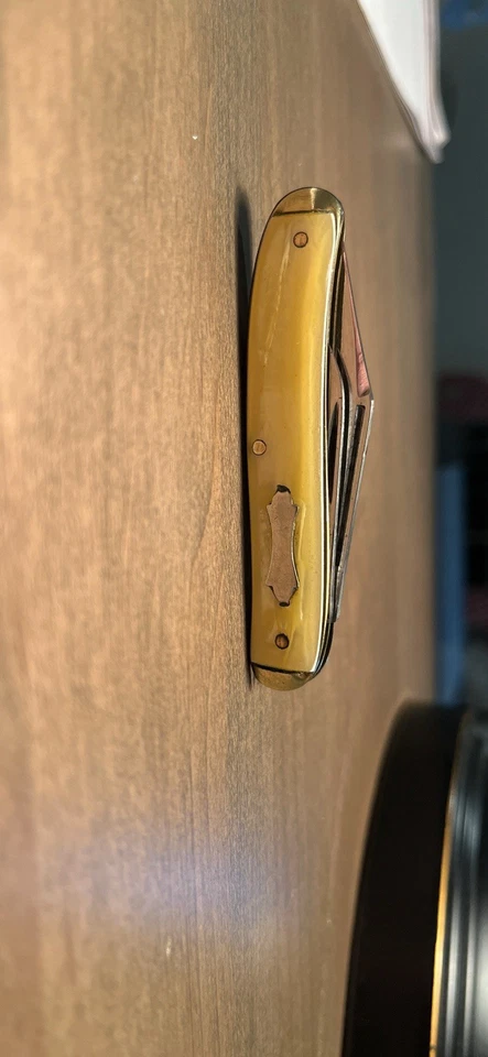 Navaja de Bolsillo Colonial Prov R.I. Pat Pend Vintage Dos Hojas Gentle’s Foto 1 de 4