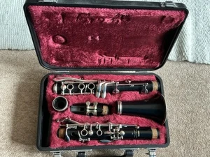 Yamaha Bb Clarinet 26II Made In Japan very good condition and comes with manual - Picture 1 of 4