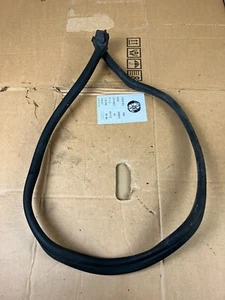 BMW Z4 E85 E86 Bonnet Hood Seal Gasket 7016192 - Picture 1 of 5