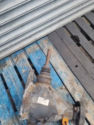 MERCEDES C CLASS W203 AXLE REAR 2.82 Ratio A2033505164  2000-2007 2.7D  - Image 1 of 4