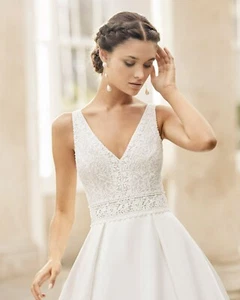 Designer wedding gown (Brand new with tags!) - Picture 1 of 6