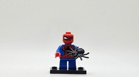 LEGO minifigure Spider-Man sh0360 Marvel Mighty Micros 76071 short legs winking