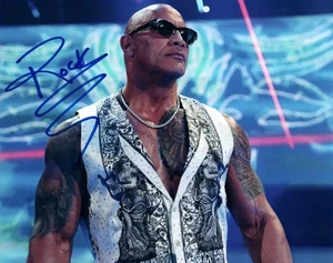 Dwayne Johnson signed 8x10 Foto Pic handsigniertes Bild mit COA - Bild 1 von 1