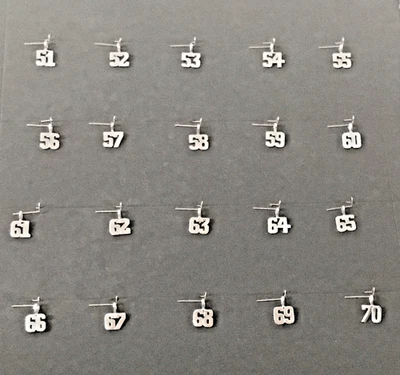 LOTE AL POR MAYOR COLGANTES NÚMERO CHAPADOS EN RODIO 51-70 NASCAR NFL NHL NCAA Player Foto 1 de 4