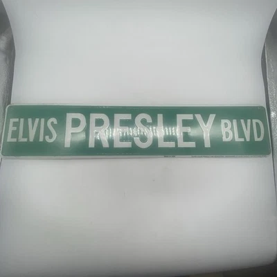 Elvis Presley Blvd 街道标志绿色白色字母锡金属 — 第 1/4 张图片
