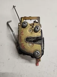 98- 04 Toyota Tacoma Front Lf Passenger Side Door Latch (Non-Power) Oem P762b42 - Picture 1 of 3