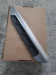 2018-2023 BMW X3 X4 Left Front Drivers Fender Finisher Molding 51137418607 - Picture 1 of 7
