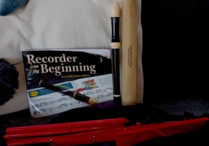 Dolmetsch Nova soprano Baroque recorder with its bag & Music Stand Sheet Holder - Picture 1 of 3