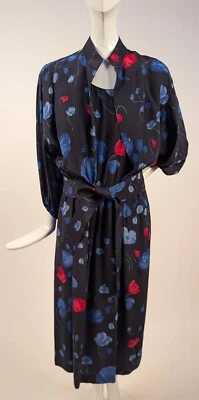 HERMOSO VESTIDO DE SEDA FLORAL VINTAGE DE DISEÑADOR LOUIS FERAUD CON CHAQUETA A JUEGO Foto 1 de 4