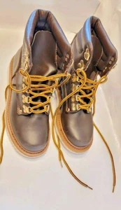 Orvis Felt Sole Wading Boots Women size 6 Men 8 women Brown&Green Fly Fishing - Picture 1 of 6