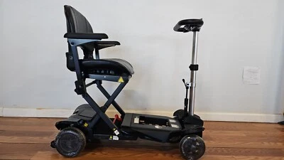 Transformer 1ª Generación - Scooter de Movilidad Plegable Automático de 4 Ruedas CAJA ABIERTA Foto 1 de 4