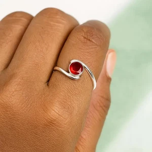 Anello in argento 925, anello granato, anello con pietre preziose ovali, anello fatto a mano, quotidiano tutte le misure - Foto 1 di 12