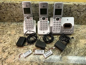 Att cordless phone system 3 handsets. Answering Machine Model EL52303 - Zdjęcie 1 z 4