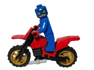 Lego Captain America Marvel Avengers Minifigure with Red Brick Loot Motorcycle - Picture 1 of 5