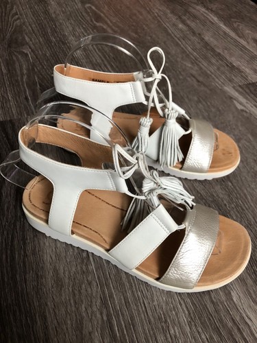 LIMITED EDITION SAMPLE UGG Women's Maryssa Sandals in Silver White Size 6.5