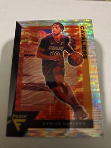 2020-21 Panini Flux Silver Pulsar Prizm Card SP #32 Darius Garland 