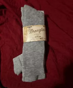 Pair or wrangler socks for women size 6-9 - Picture 1 of 1