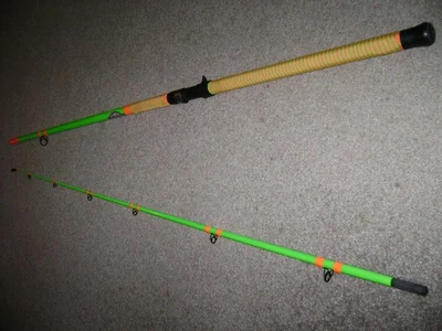 GLOW ROD MEAT HUNTER EXTREME 10' GREEN GLOW Casting Rod - BIG FISH, STRIPER ! - Image 1 of 4