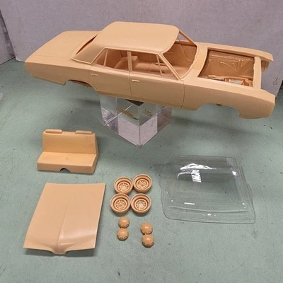 1970 Dodge Coronet 4 Sedan Door Resin Model Kit Modelhaus? - Image 1 of 4