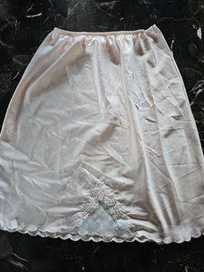 Lencería vintage rosa Sara Beth satinado encaje sin cordones y flores bordadas talla Med - Imagen 1 de 3