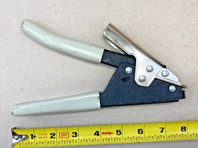 Malco TY4 Nylon Tie Tensioning Tool With Rubber Grips - Image 1 of 3