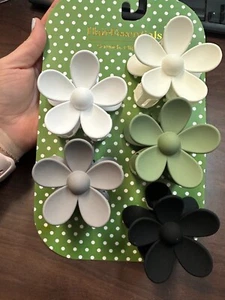 Claw Clip Bundle For Hair Flowers pack of 5 BRAND NEW - Picture 1 of 2