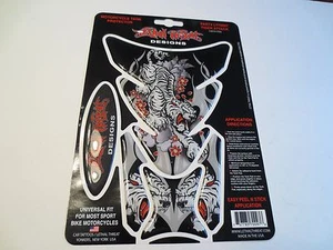LETHAL THREAT TANK PROTECTOR GEL PAD UNVRSL TIGER ATTACK  BLK/WHT/PK 8.5" x 5.7" - Picture 1 of 1