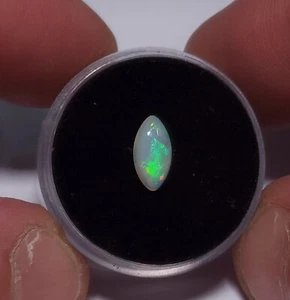 Australian Coober Pedy solid opal, 0.85ct. 9.5 x 5mm, Marquise shape - Picture 1 of 7