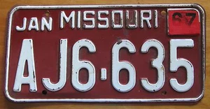 Missouri 1967 SINGLE PLATE YEAR License Plate # AJ6-635 - Picture 1 of 1