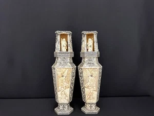 Paire de grandes vases sculptés – Japon, époque Meiji (1868–1912) - Photo 1/11