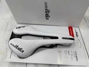 Selle Italia Flite Boost Kit Carbon Superflow Saddle L3 (145x250mm) White - Picture 1 of 7