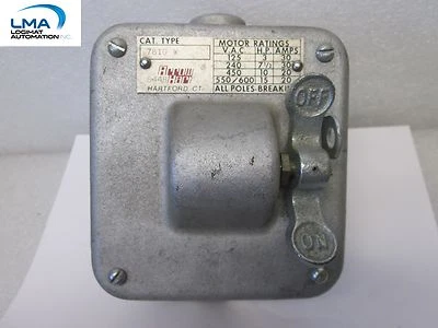 ARROW HART 7810W ENCLOSURE PUSH BUTTON ON/OFF IRON  - Image 1 of 4