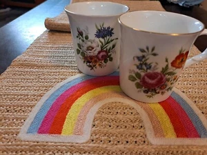 2 Crown Trent Becher Bouquet Blumen Goldrand Vintage - Bild 1 von 11