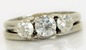 VINTAGE BEAUTIFUL 14K WHITE GOLD TRIPLE DIAMOND WEDDING ENGAGEMENT RING 5.3G SZ6 - Picture 1 of 4