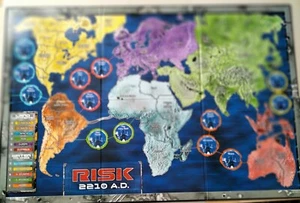 EARTH GAME BOARD ENGLISH/RISK 2210 A.D. / - Imagen 1 de 1
