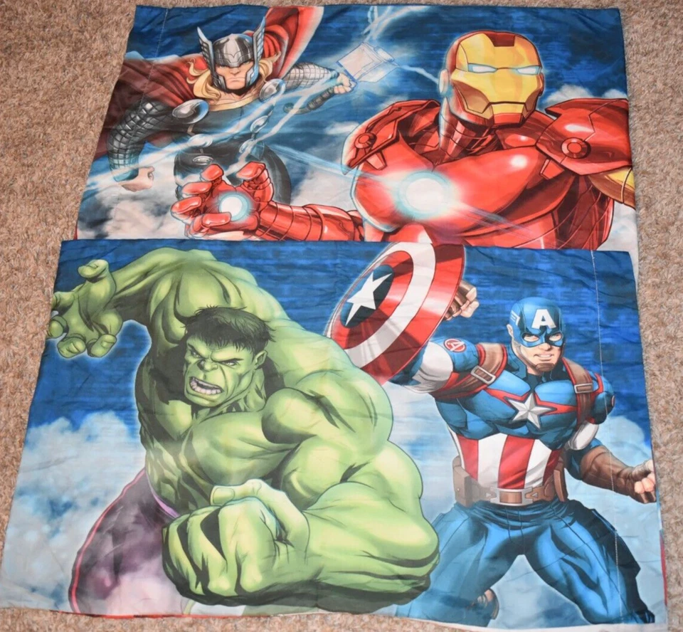 j9!ВАУ! 1 двусторонняя наволочка из микрофибры Disney AVENGERS Super Heroes - Изображение 1 из 2